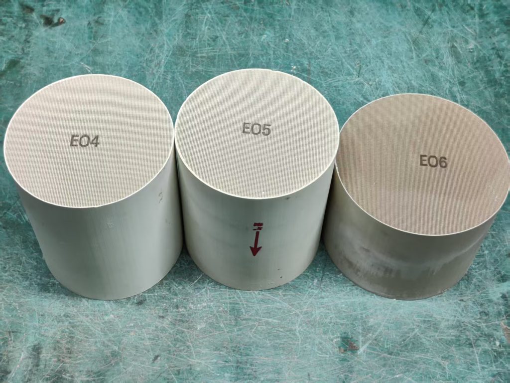 universal catalytic converter universal catalytic converter